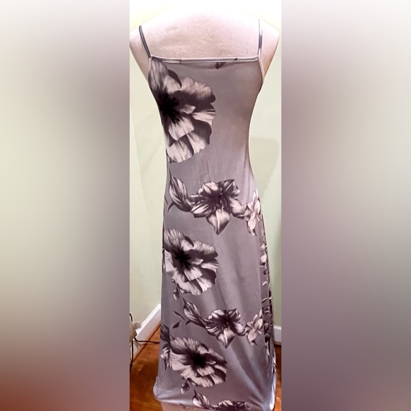 🌫️ Gray Floral Maxi Sundress | NWOT | Size L - Picture 4 of 5